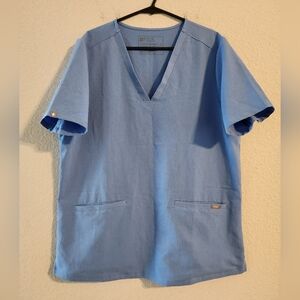 Figs Casma Three-Pocket Scrub Top Women’s size Medium